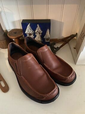 Ecco Men’s Brown Leather Slip-On Loafers